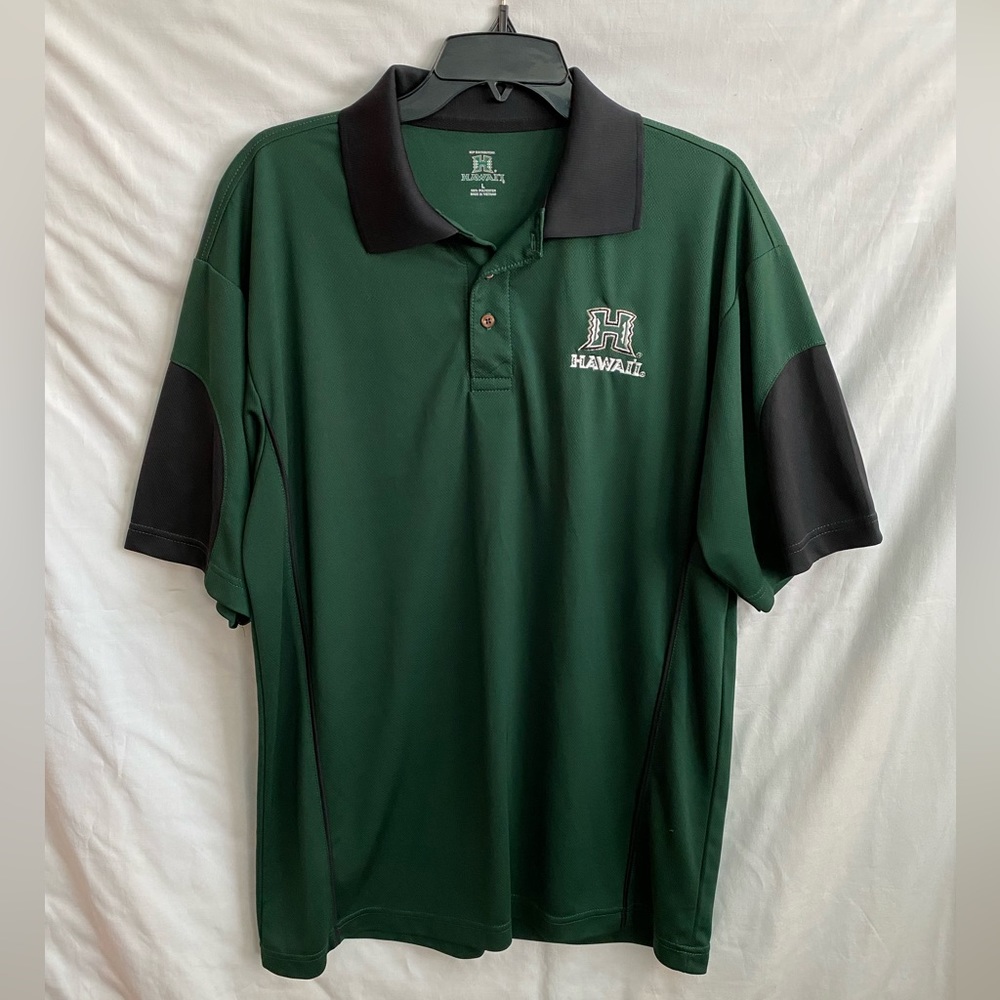 University of Hawaii Men’s Polo Size Large